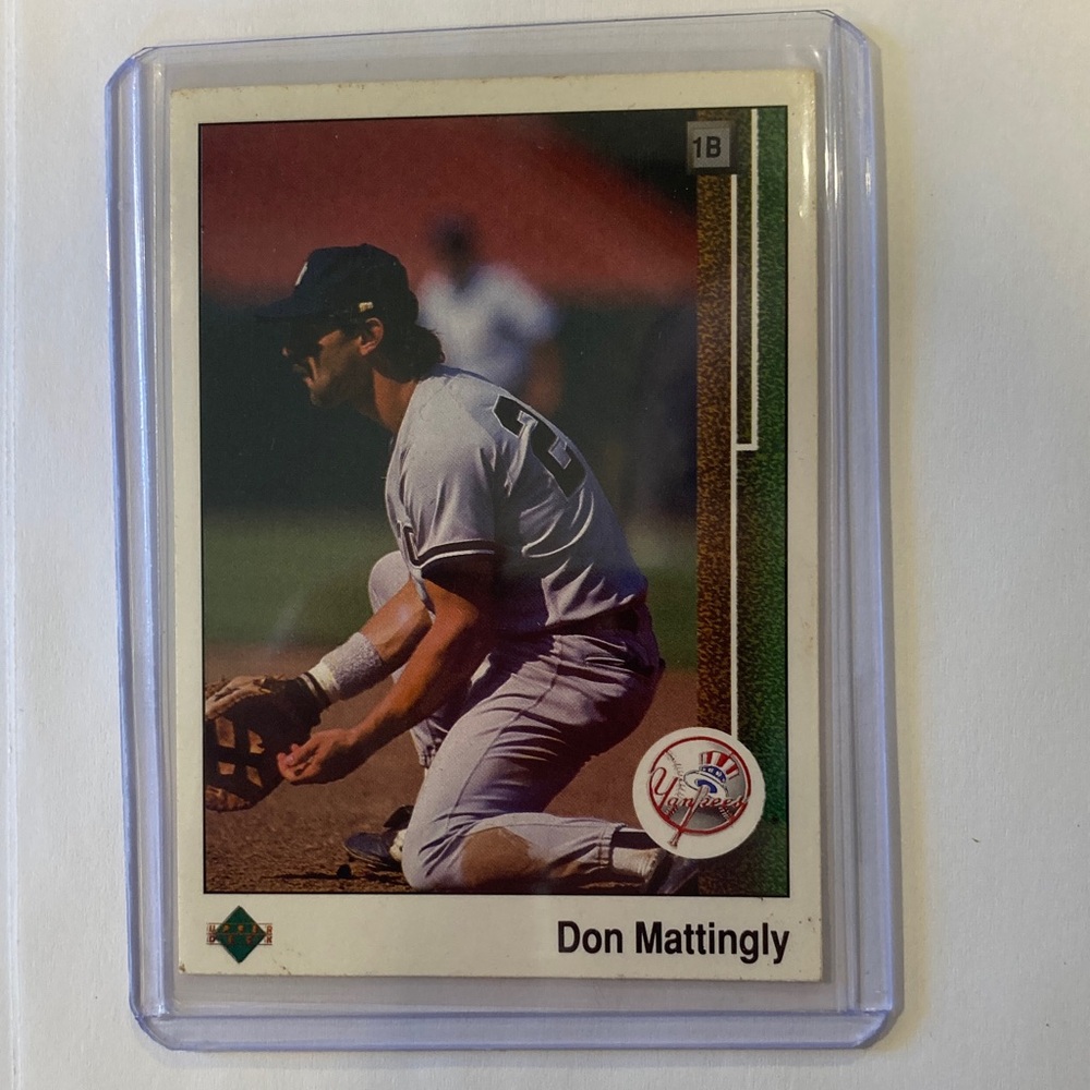 Lot of 9 Vintage 80s-90s Don Mattingly Baseball Cards Yankees - Picture 13 of 16